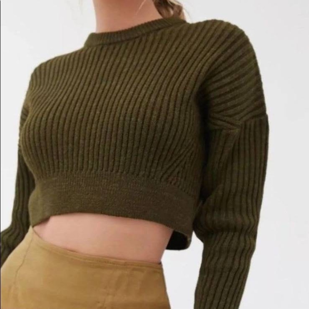 Urban Outfitters | Cropped Ribbed Army Green Pullover Sweater